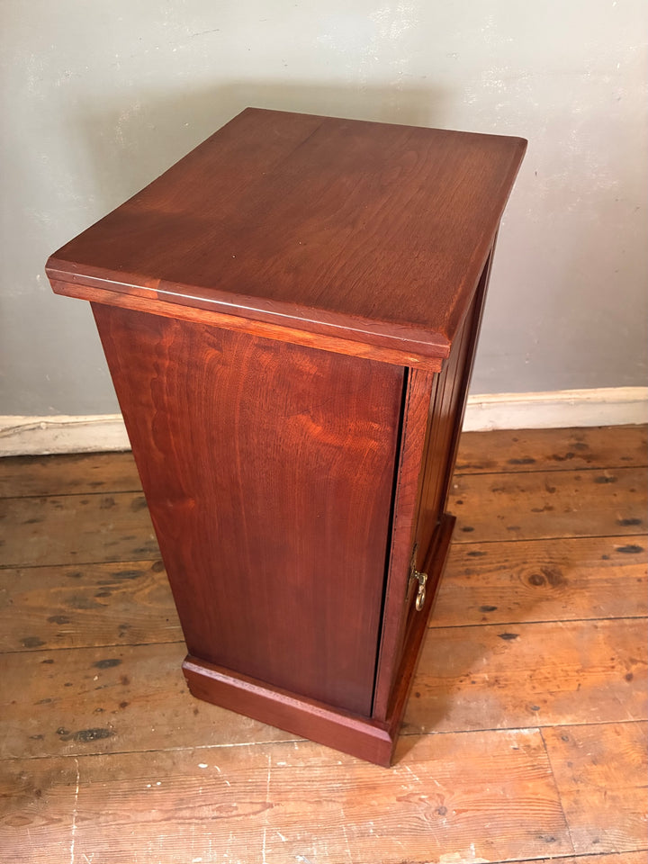 Antique Mahogany Bedside Cabinet with a single panel door and brass handle, ideal for bedside or living room display.