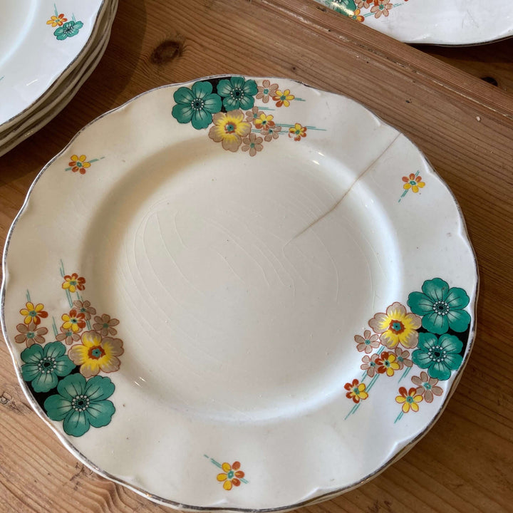 Art Deco 1930s Grindley Cream Petal Dinnerware