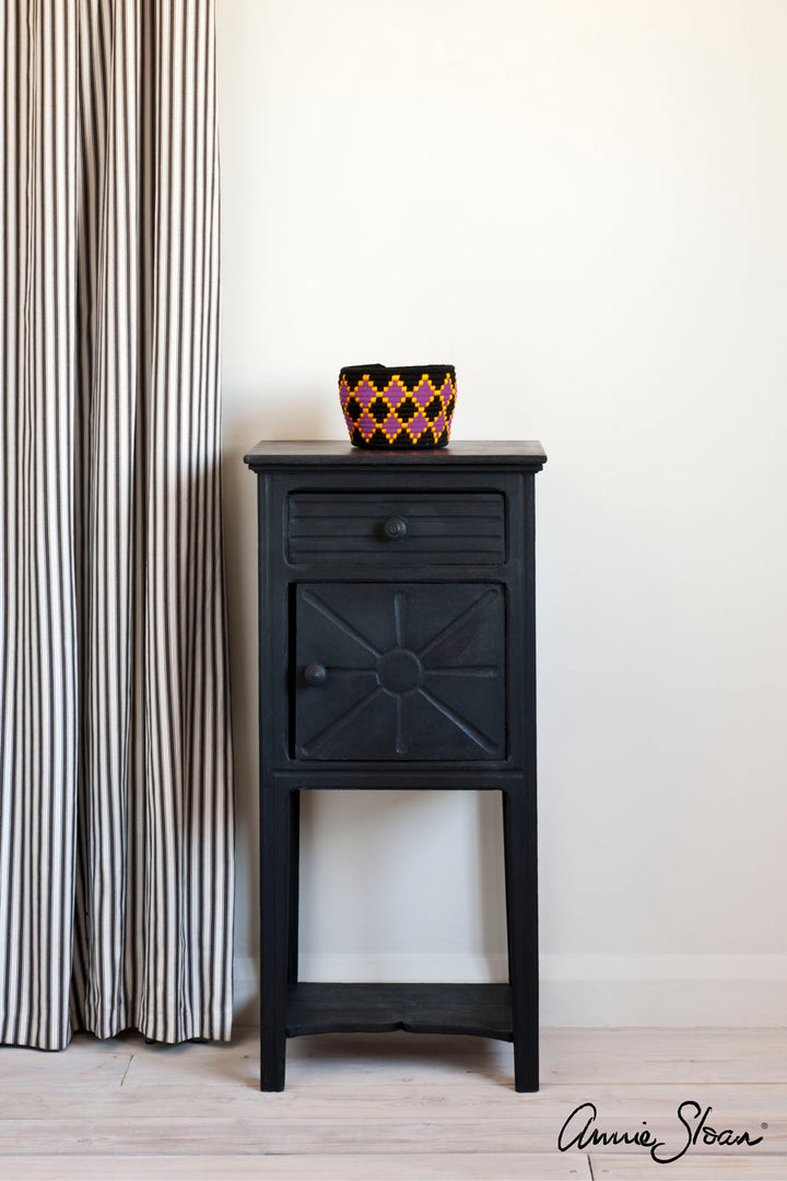 Side table painted in Annie Sloan Athenian Black Chalk Paint 