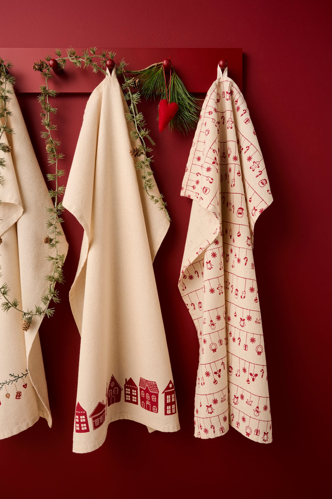 Soft Washed ChristmasTea Towel with Red Houses