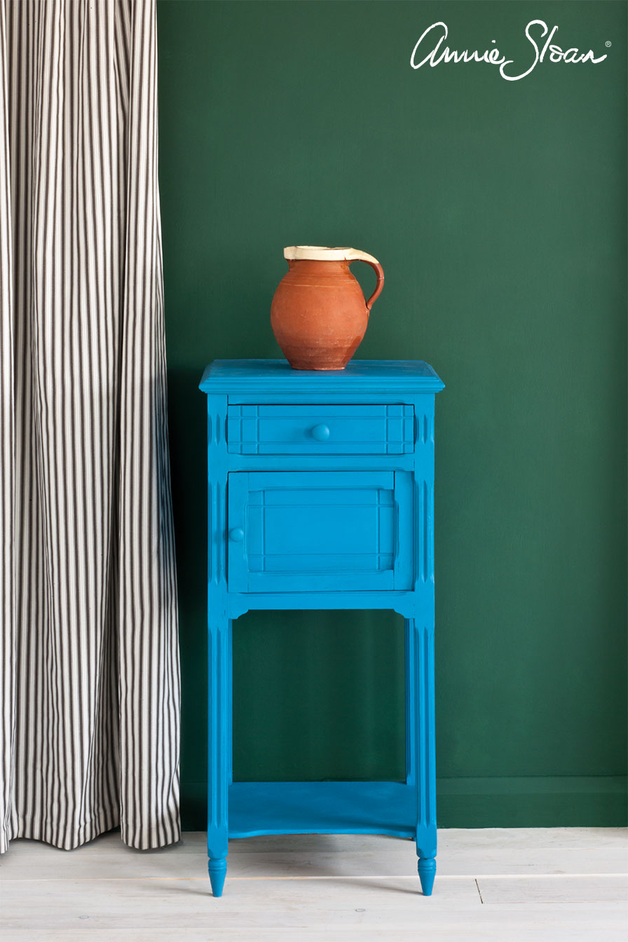 Side table painted in Annie Sloan Giverny Chalk Paint 500ml