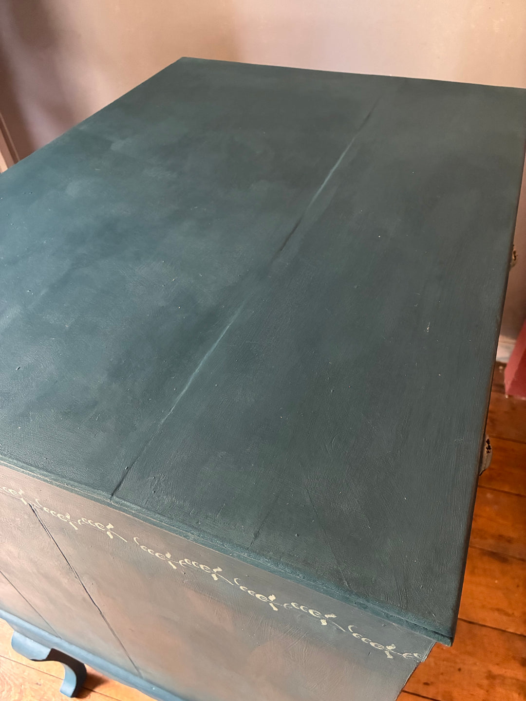 Vintage Painted Chest of Drawers in Aubusson Blue