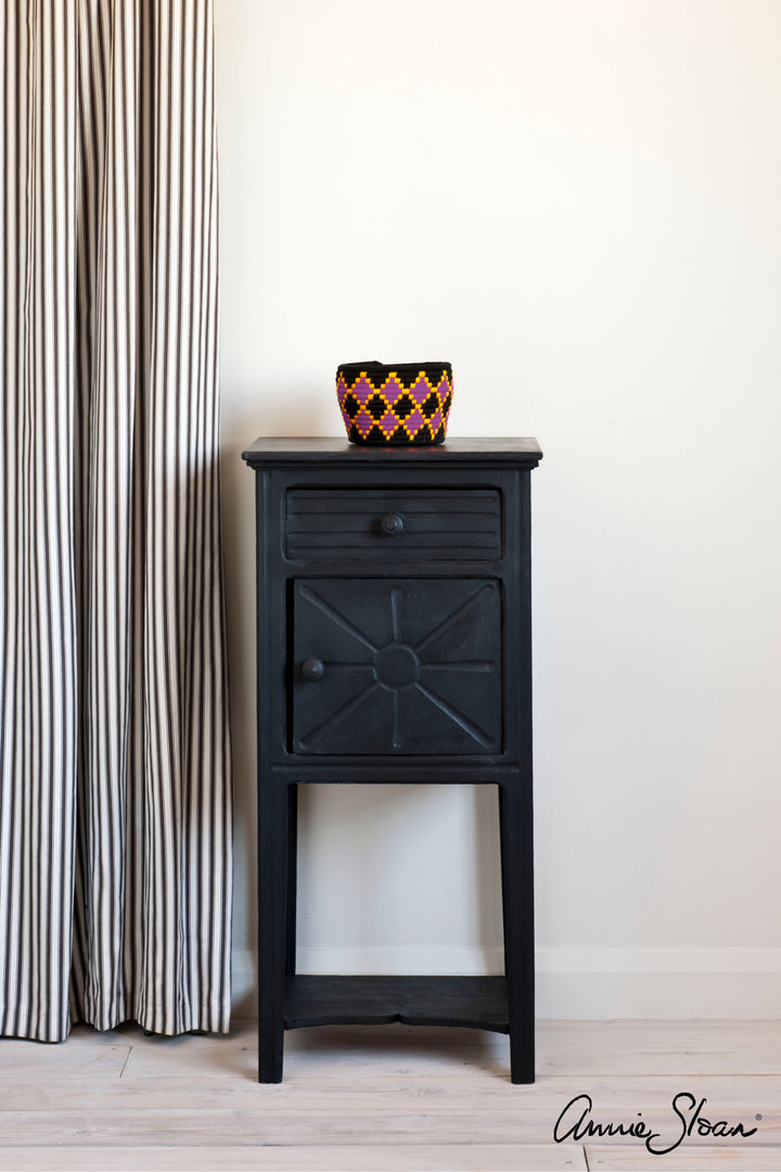 Side table painted in Annie Sloan Athenian Black Chalk Paint