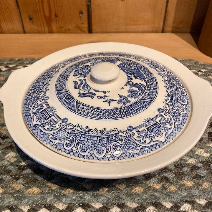 blue and white willow pattern ironstone tureen