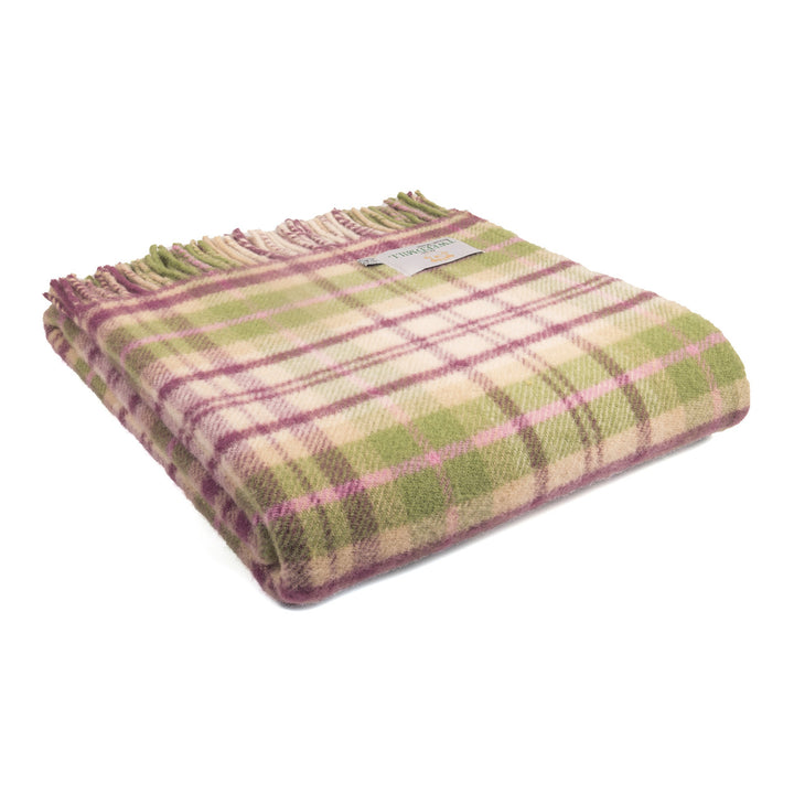 Source for the Goose Cottage Pink Throw  by Tweedmill